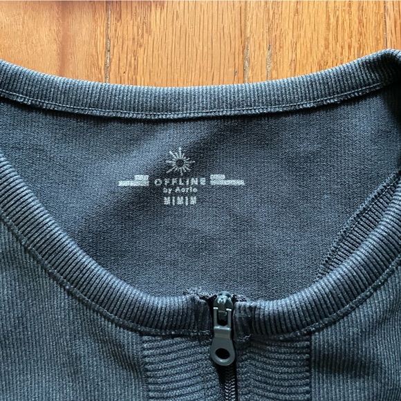 Aerie
Built in bra 
Off line zip up - Picture 4 of 4